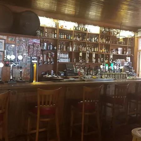 宾馆 Skellys Ballymahon